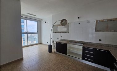 Apartamento reposeido en venta PH Titanium - Costa del Este (PD)