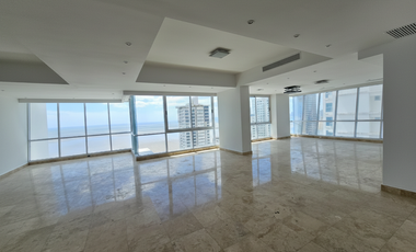 Apartamento reposeido en venta PH Titanium - Costa del Este (PD)