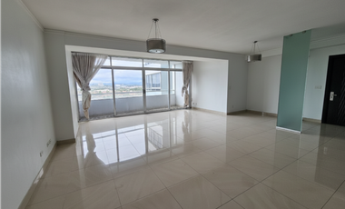 Apartamento reposeido en venta PH Elevation - Costa del Este (PD)