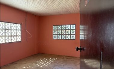 CHAME / LA PAZ / 593M /3 HABITACION / 1 BAÑO / SOBRE LA VIA / AG