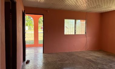 CHAME / LA PAZ / 593M /3 HABITACION / 1 BAÑO / SOBRE LA VIA / AG