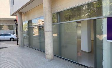 ALQUILER ANUAL LOCAL COMERCIAL- PASEO QUATTRO CARLOS PAZ