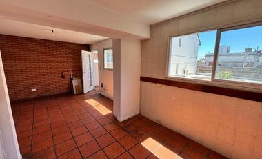 Departamento Tipo Casa en alquiler en Wilde Centro