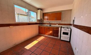 Departamento Tipo Casa en alquiler en Wilde Centro