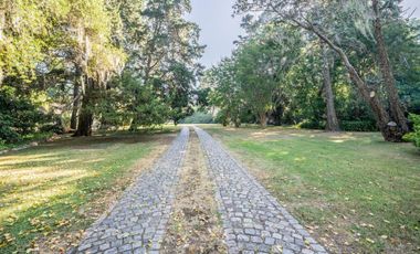 Quinta 6 ambientes en venta en Escobar con pileta