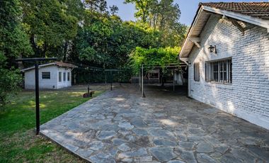 Quinta 6 ambientes en venta en Escobar con pileta