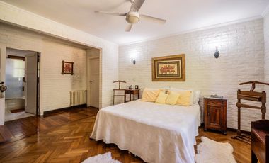 Quinta 6 ambientes en venta en Escobar con pileta