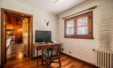 Quinta 6 ambientes en venta en Escobar con pileta