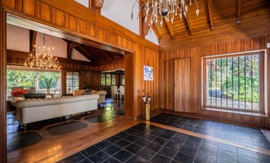 Quinta 6 ambientes en venta en Escobar con pileta