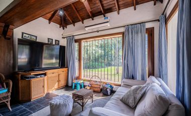 Quinta 6 ambientes en venta en Escobar con pileta