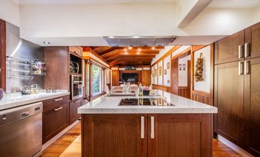 Quinta 6 ambientes en venta en Escobar con pileta