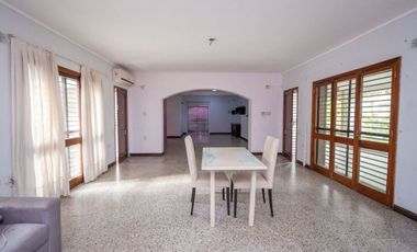 Casa en venta Sauce Viejo sobre Ruta 11