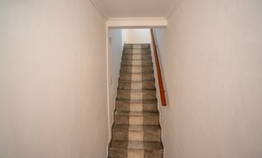 Departamento de 1 dormitorio en planta alta.