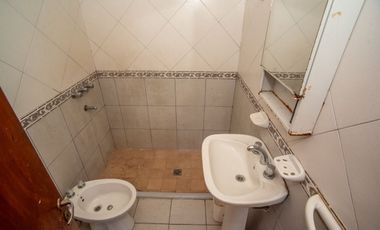 Departamento de 1 dormitorio en planta alta.