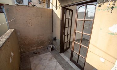 Departamento de 1 dormitorio en planta alta.