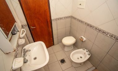 Departamento de 1 dormitorio en planta alta.