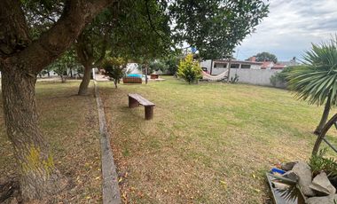 Venta Casa Quinta en Dos Lotes. Playa Dirada