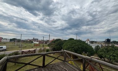 Venta Casa Quinta en Dos Lotes. Playa Dirada