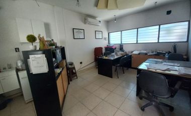 VENTA COMPLEJO DE 3 DEPARTAMENTOS EN CAPITAL