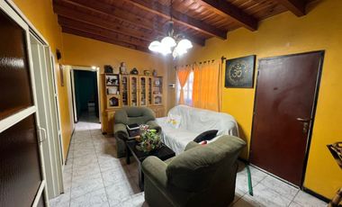 Departamento PB. 2 habitaciones, 2 baños. Capital