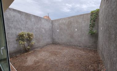 VENTA CASA REFACCIONADA. B° MENDOZA. VILLA KRAUSE.