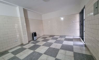 VENTA CASA REFACCIONADA. B° MENDOZA. VILLA KRAUSE.