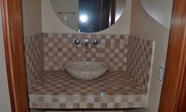 CASA 6 AMBIENTES EN VENTA MONTE GRANDE