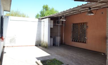 CASA 6 AMBIENTES EN VENTA MONTE GRANDE