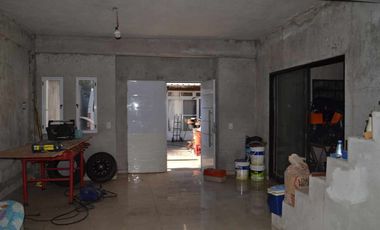 CASA 6 AMBIENTES EN VENTA MONTE GRANDE