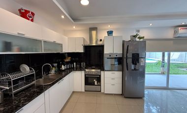 Casa 4 ambientes en venta, Pilar