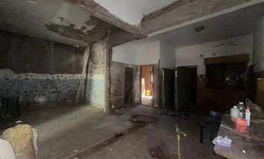 VENTA CASA A REFACCIONAR EN SAN MARTIN LOTE PROPIO