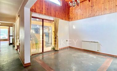 Casa en Arriendo en Javiera Carrera - Paula Jaraquemada