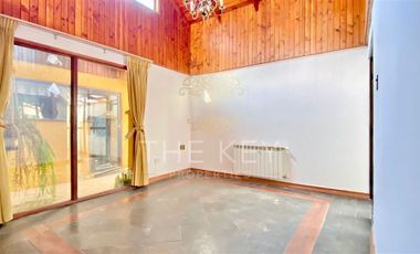 Casa en Arriendo en Javiera Carrera - Paula Jaraquemada