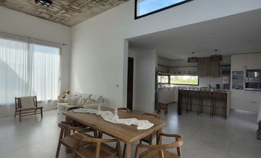 Casa 4 amb pileta venta Pueblos del Plata Hudson