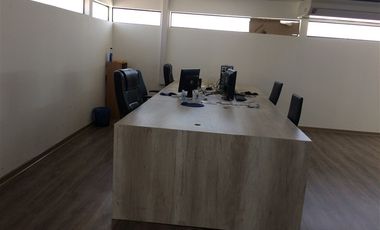 Oficina en Arriendo en av lo espejo antes de llegar a la calle astaburuaga