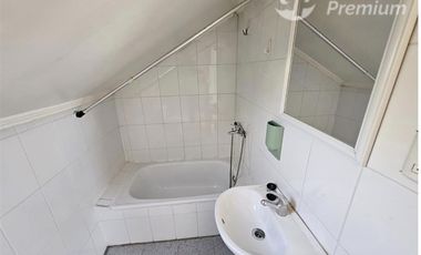 Casa en Venta en CASA EN VENTA EN CONEXION CON TODO EN ÑUÑOA