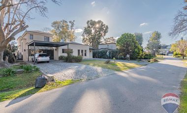 CASA EN VENTA EN ABRIL