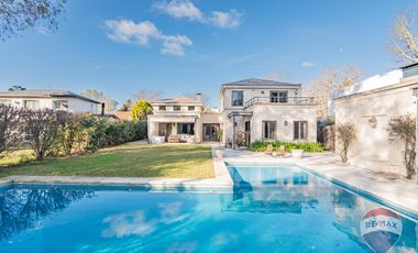 CASA EN VENTA EN ABRIL