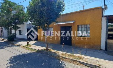 Casa en Venta en Piramide/ Tomas de Campanella