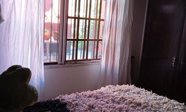 VENTA CASA 4 AMBIENTES + DEPTO EN BERAZATEGUI