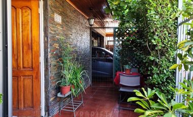 Casa en Arriendo en Arriendo Casa 4D 2B 1Est, Maipú