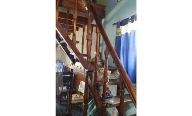 CHALET CON DOS LOCALES Y DEPARTAMENTO