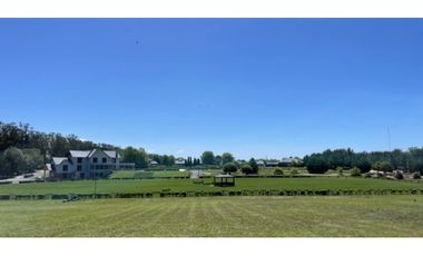 Importantes lotes en Casonas del Haras