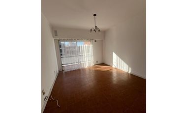 Departamento 2 ambientes en zona La Perla para estudiantes