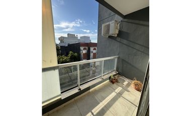 Ed. Jujuy 625 Depto de 3 Habitaciones con cochera.