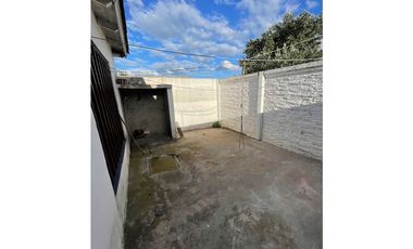 FINANCIADO Chalet mas departamento, Santa Elena