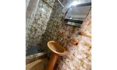 FINANCIADO Chalet mas departamento, Santa Elena