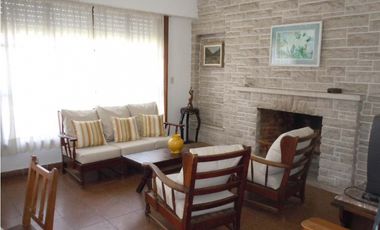 Espectacular Chalet de 3 dormitorios cerca del mar en Punta Mogotes