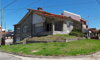 Espectacular Chalet de 3 dormitorios cerca del mar en Punta Mogotes
