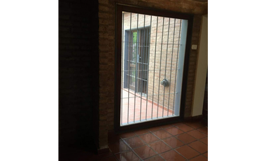 Arguello casa con pileta y gran salón de usos múltiples - Zona Norte